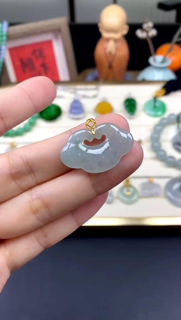 吊坠(不含链)18K金镶嵌翡翠如意锁18K金扣镶嵌@@CMT5950