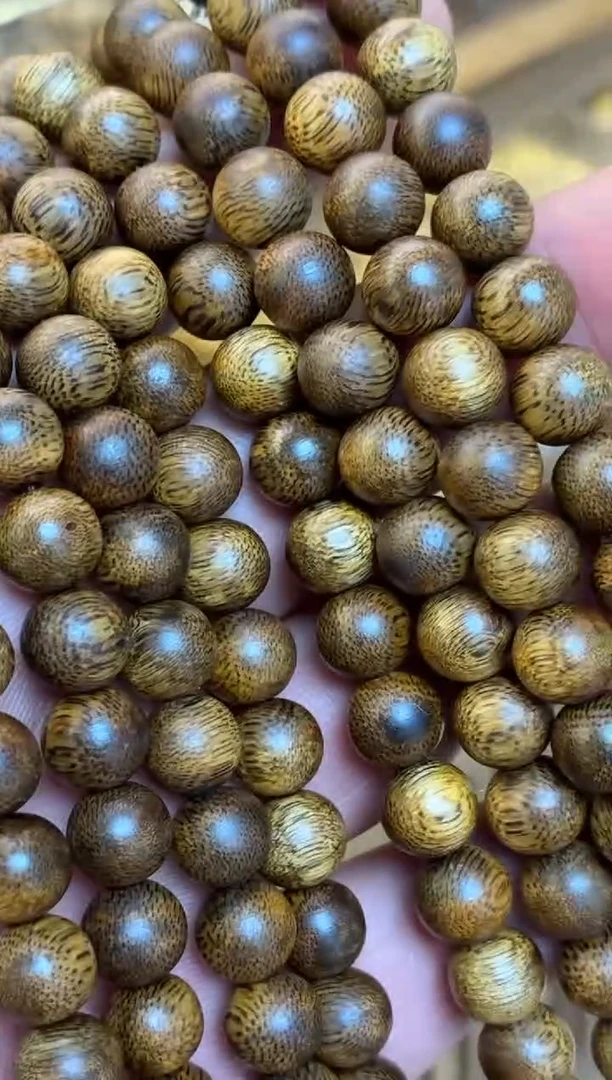 沉香手串 海南莺歌绿圆珠长串0.9多样性发其一35