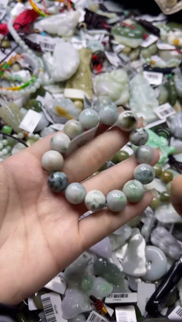 【闪购商品】翡翠颈饰未镶嵌00008499