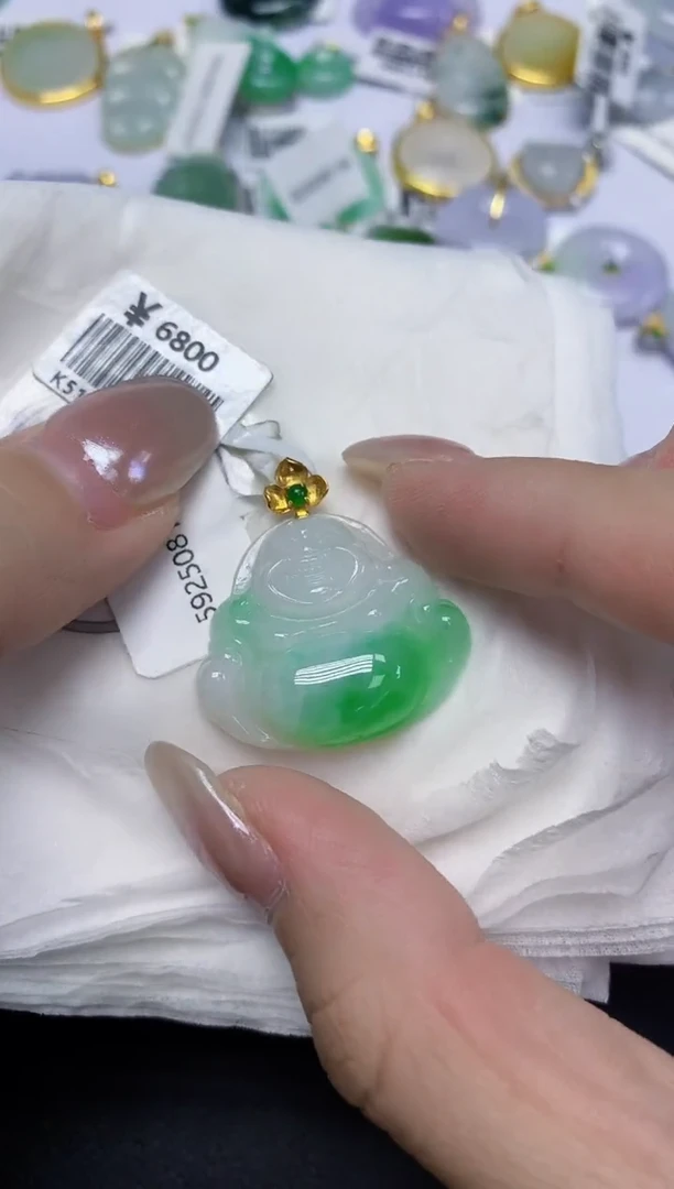 颈饰18K金镶嵌翡翠天然缅甸翡翠A货百元以上9元证书费自理