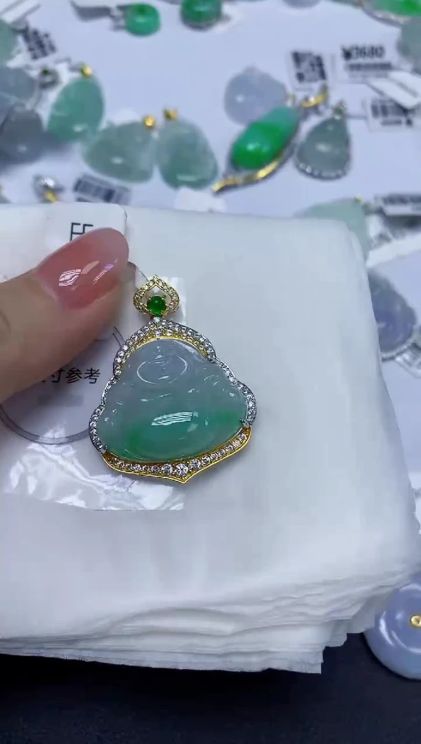 颈饰未镶嵌翡翠天然缅甸翡翠A货多样性发一件