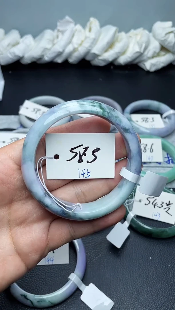 未镶嵌手镯翡翠145