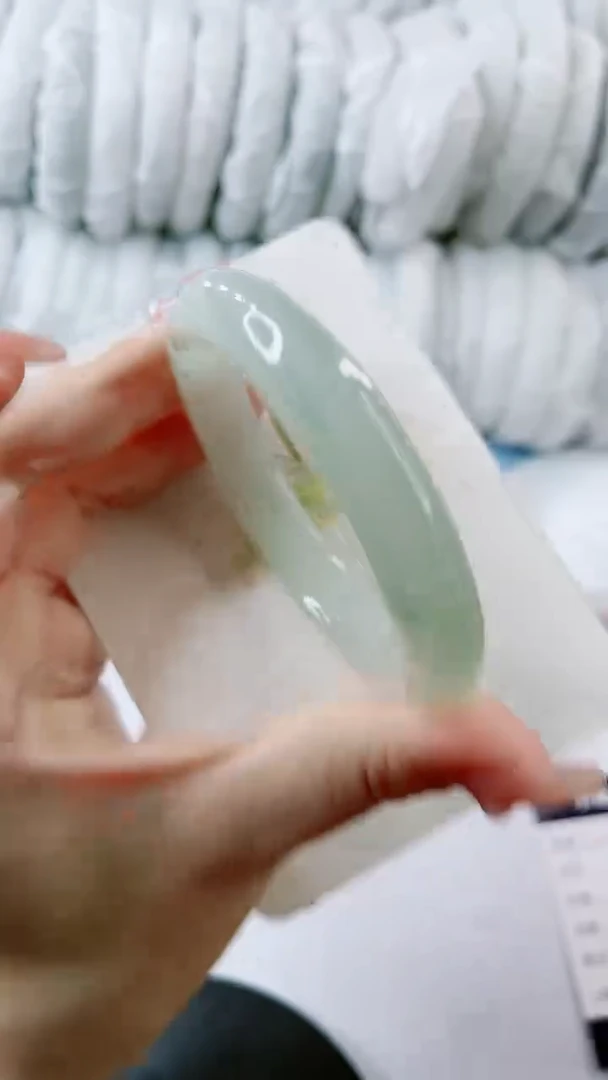 【闪购商品】石英质玉手镯未镶嵌0364055880 多样性发货