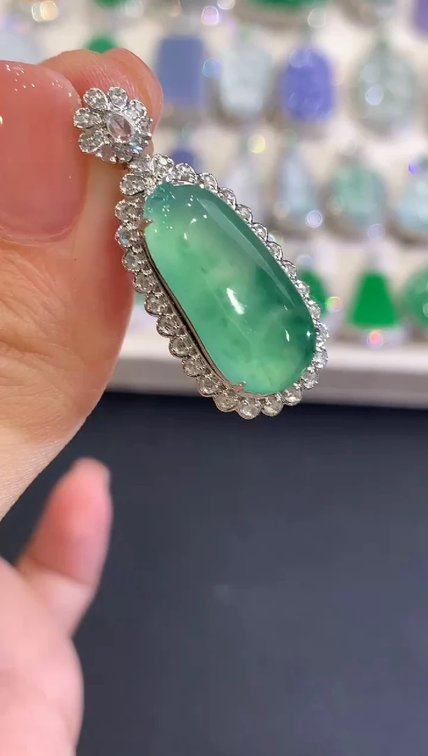 吊坠(不含链)18K金镶嵌翡翠q64