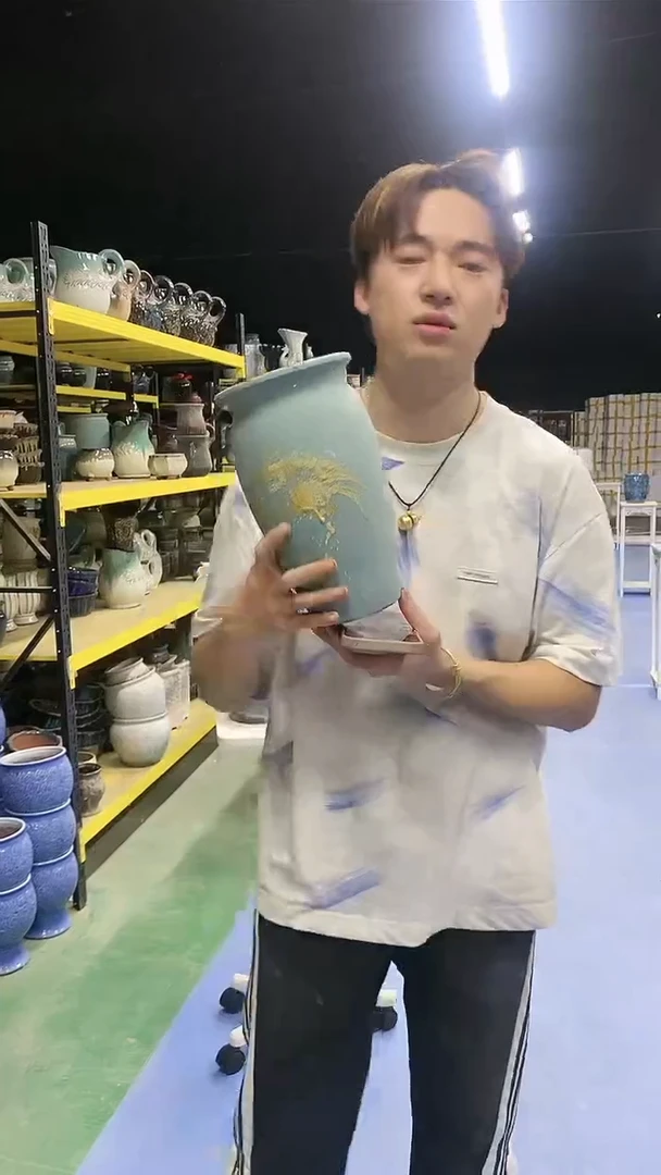 宜兴紫砂粗陶花瓶