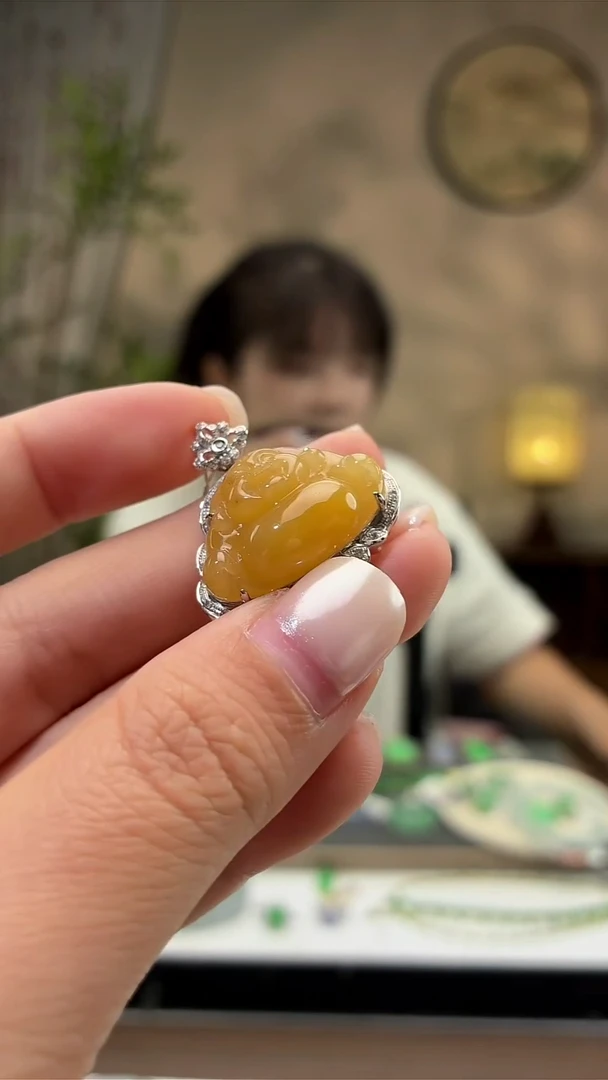 吊坠(不含链)18K金镶嵌翡翠佛公