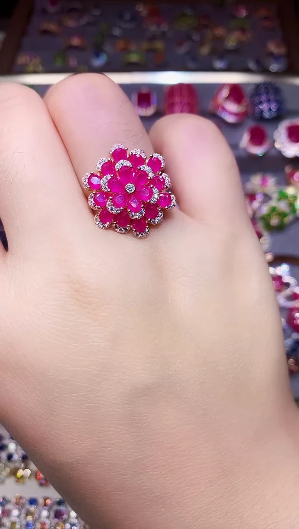 银S925镶嵌戒指红宝石....