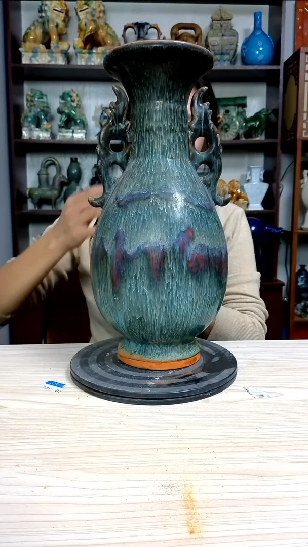 经典精美复古风格瓷器