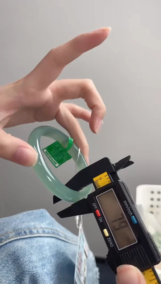 手镯玛瑙/玉髓未镶嵌59-60圈