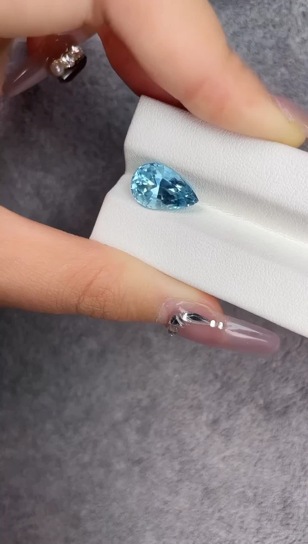 【闪购商品】海蓝宝石笔搁未镶嵌4.68克拉