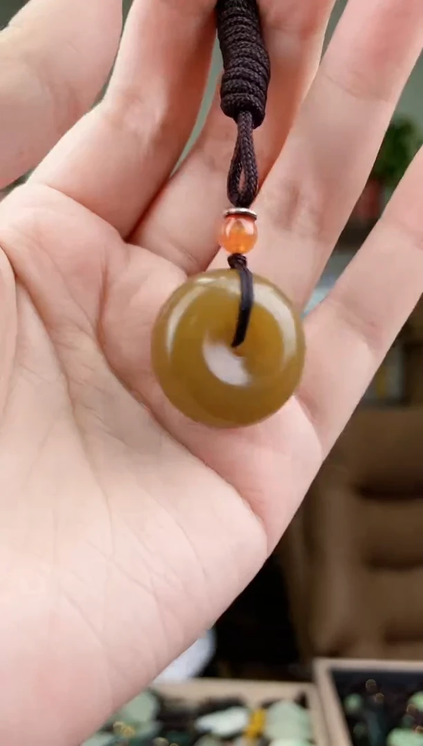 和田玉未镶嵌颈饰拍一发一，多样性发货