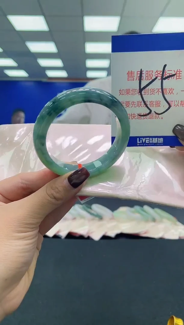 未镶嵌手镯翡翠AAAAAAAAAA