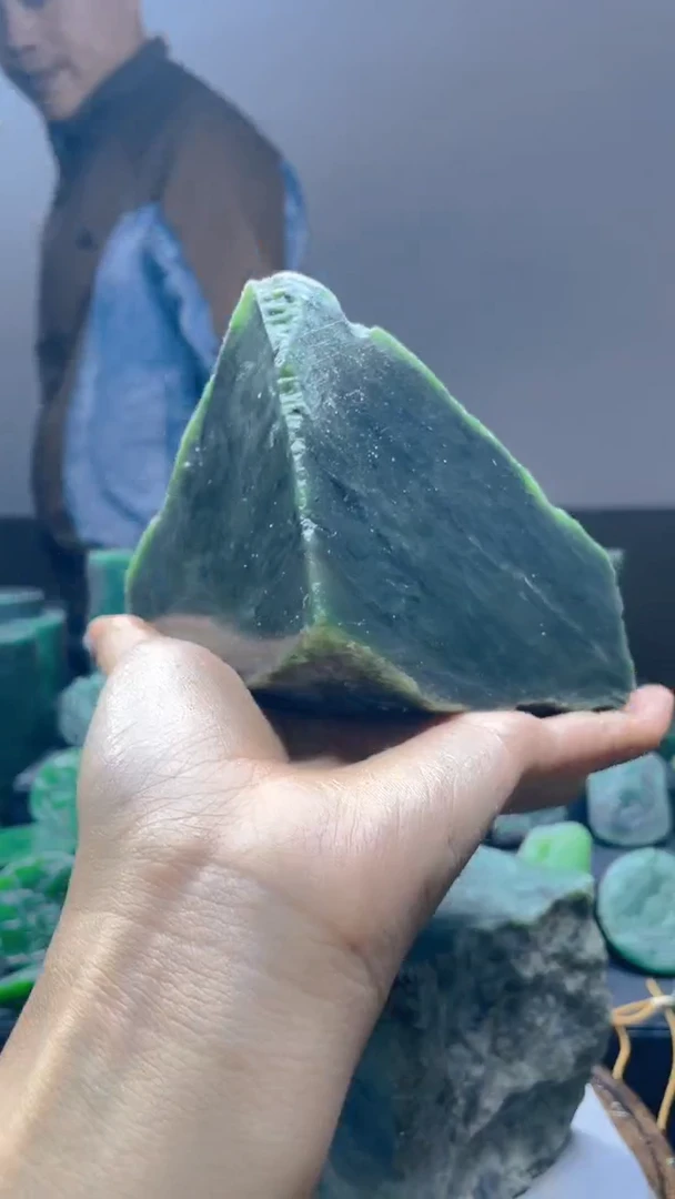 未镶嵌和田玉珠宝半成品1