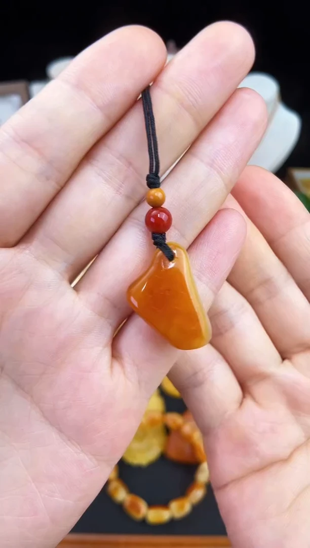 琥珀未镶嵌珠宝奇石柒月