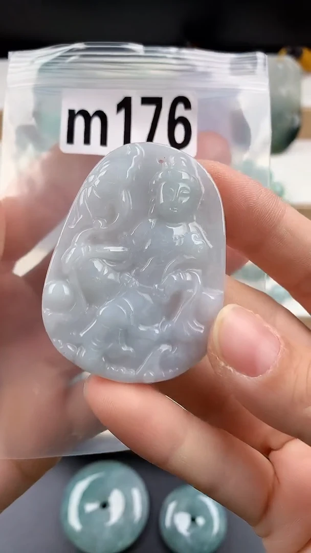 颈饰未镶嵌翡翠天然翡翠吊坠挂件