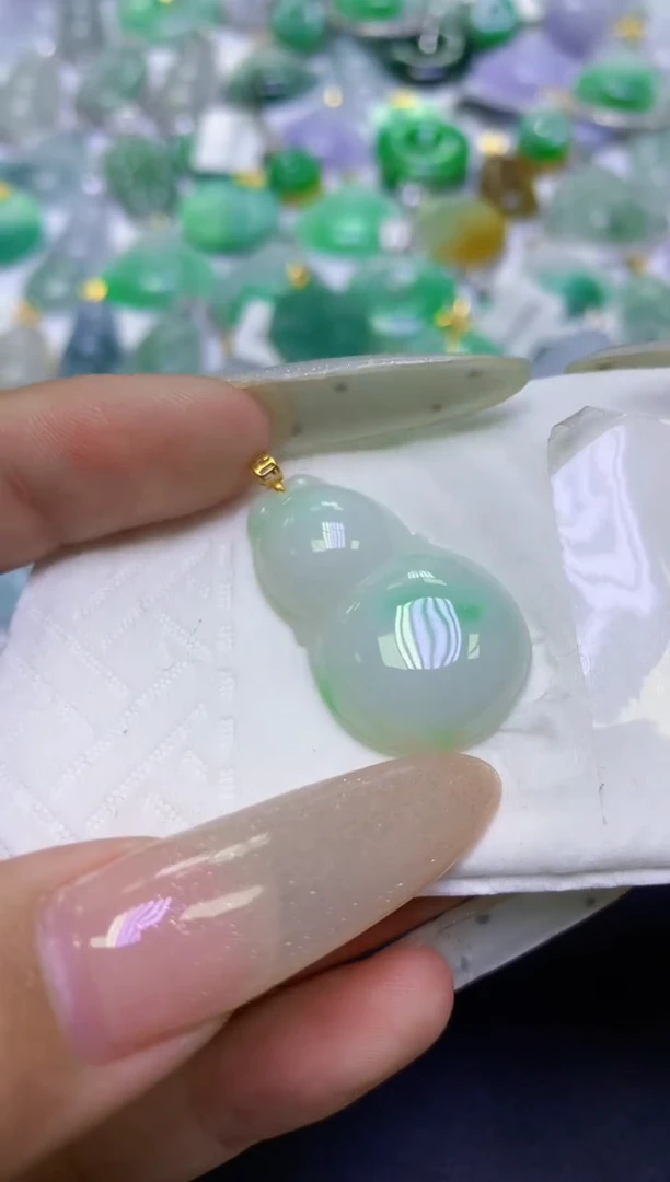 颈饰未镶嵌翡翠天然缅甸翡翠A货百元以上9元证书费自理