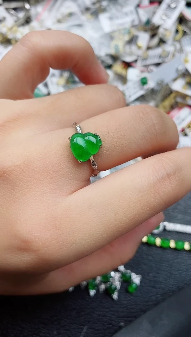 银S925镶嵌戒指翡翠1