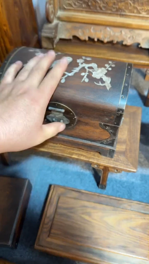 木福利                镶嵌管箱