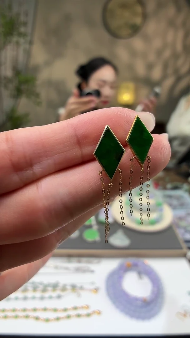 吊坠(不含链)18K金镶嵌翡翠耳饰一对