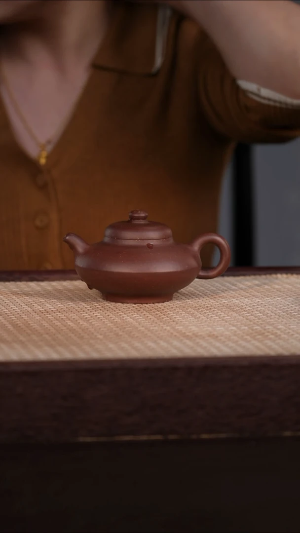 茶壶紫砂紫玉金砂