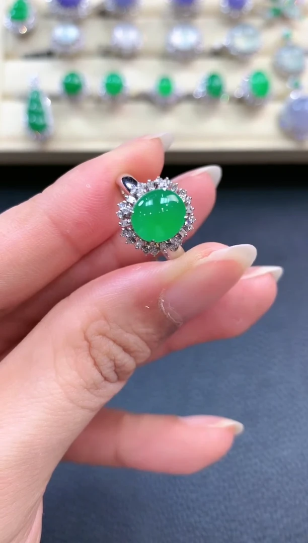 【闪购商品】翡翠戒指18K金镶嵌b130