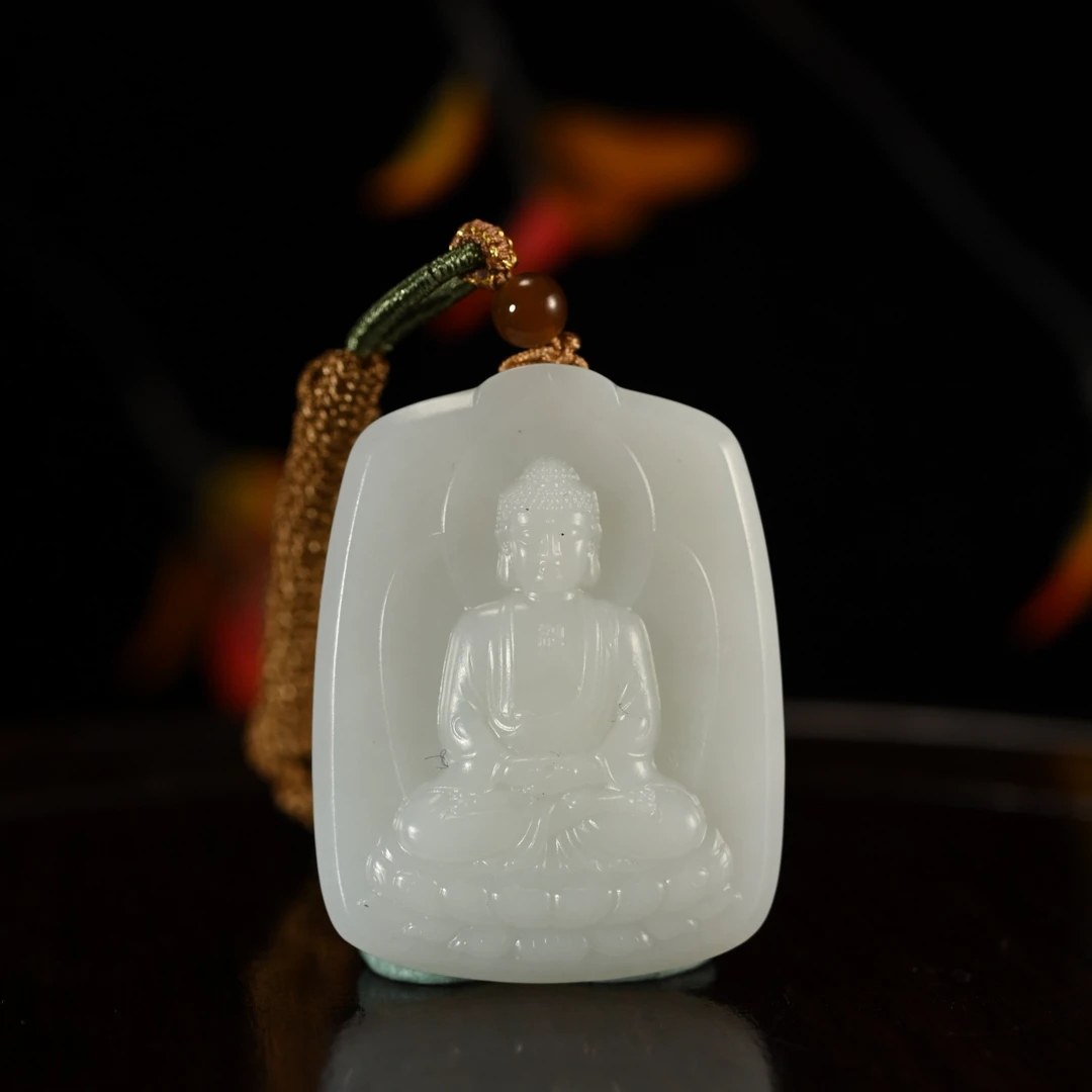 LOT8818和田玉白玉大日如来挂牌/杭拍