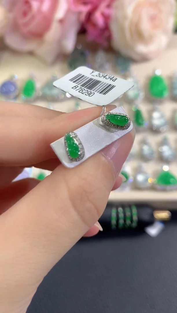 18K金镶嵌翡翠耳饰b13多样性一件发