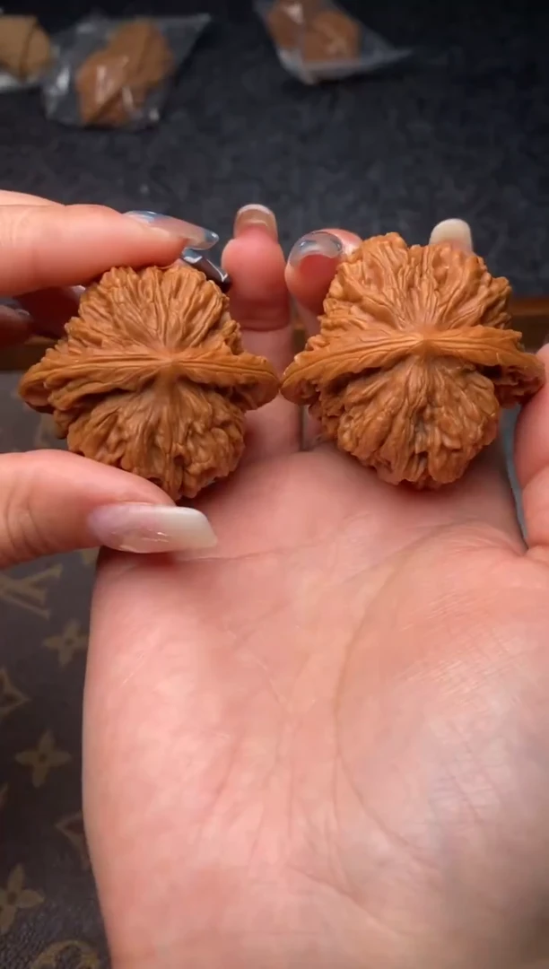 把件文玩核桃b210号47尺四座楼