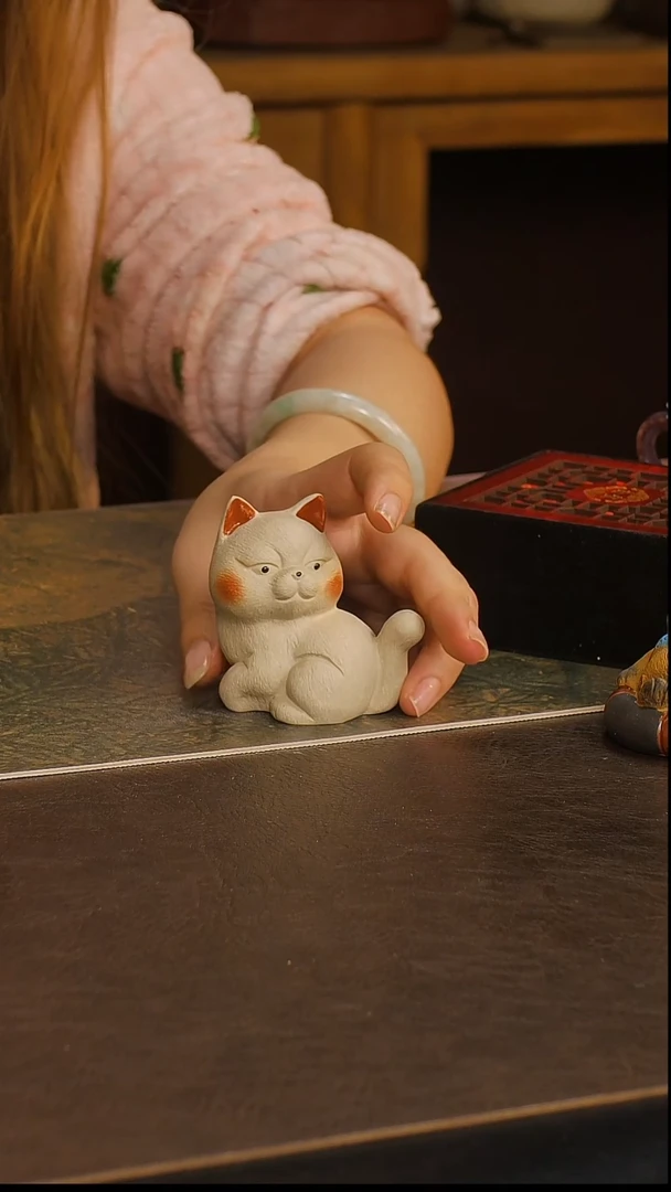 紫砂茶宠白段小猫咪