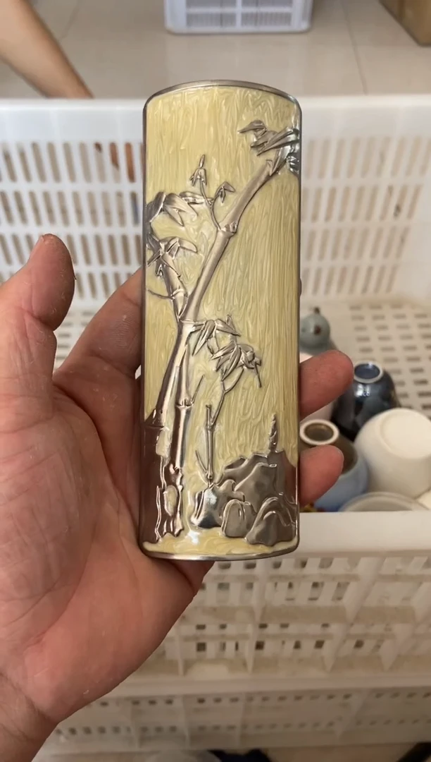 杯无运费险有瑕疵的摄影的产品有使用过的痕迹有点脏介意勿拍