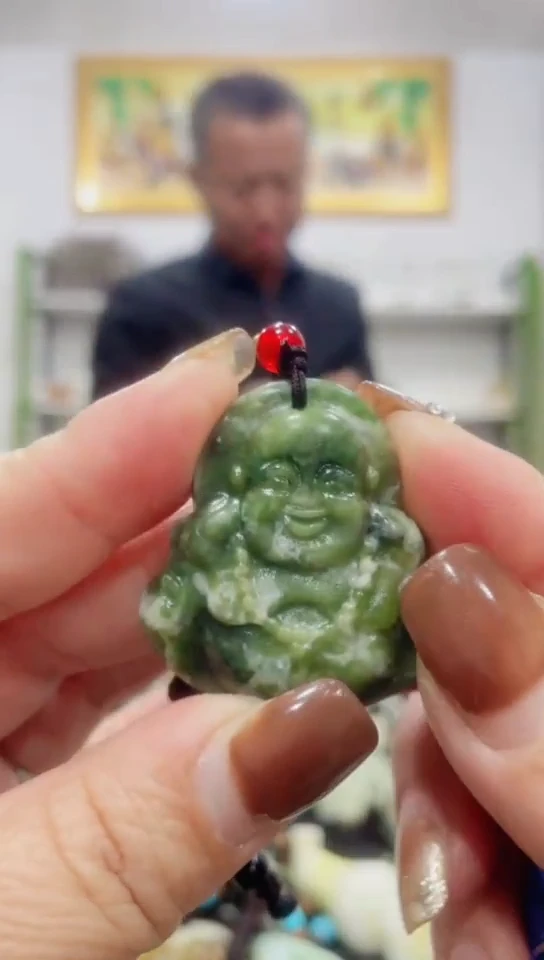 未镶嵌蛇纹石玉挂件