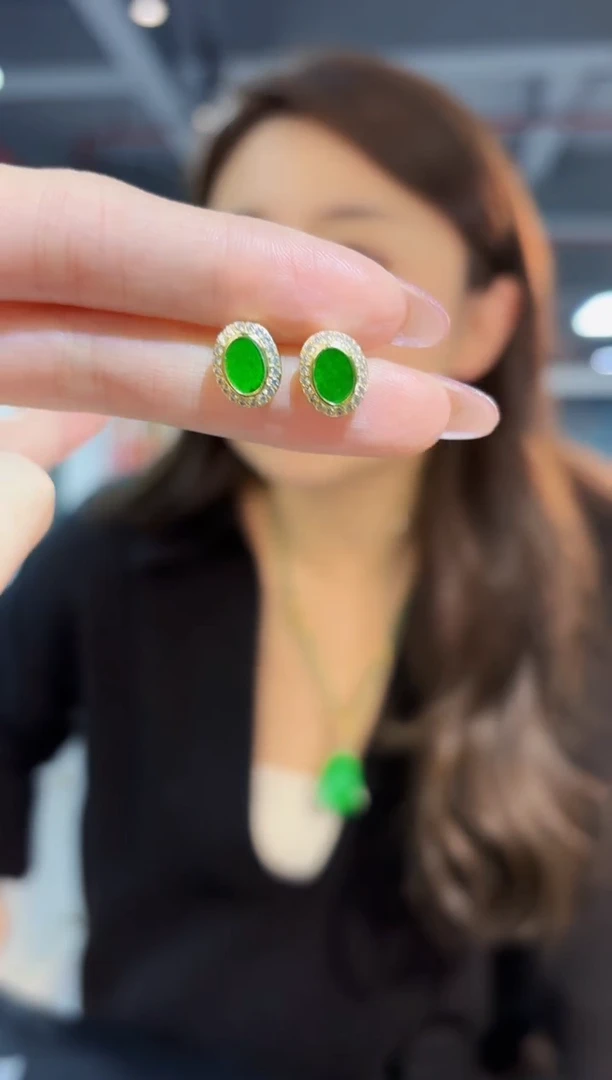 【闪购商品】翡翠耳饰未镶嵌 缅料A货/支持复检/一对