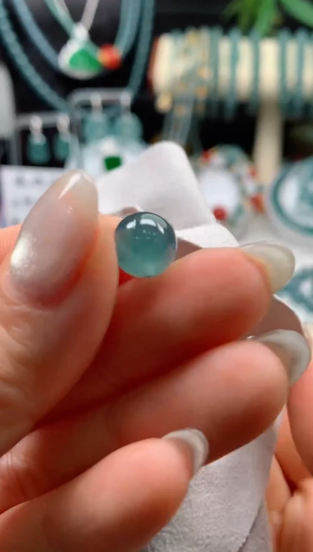 【闪购商品】翡翠颈饰未镶嵌0682912998