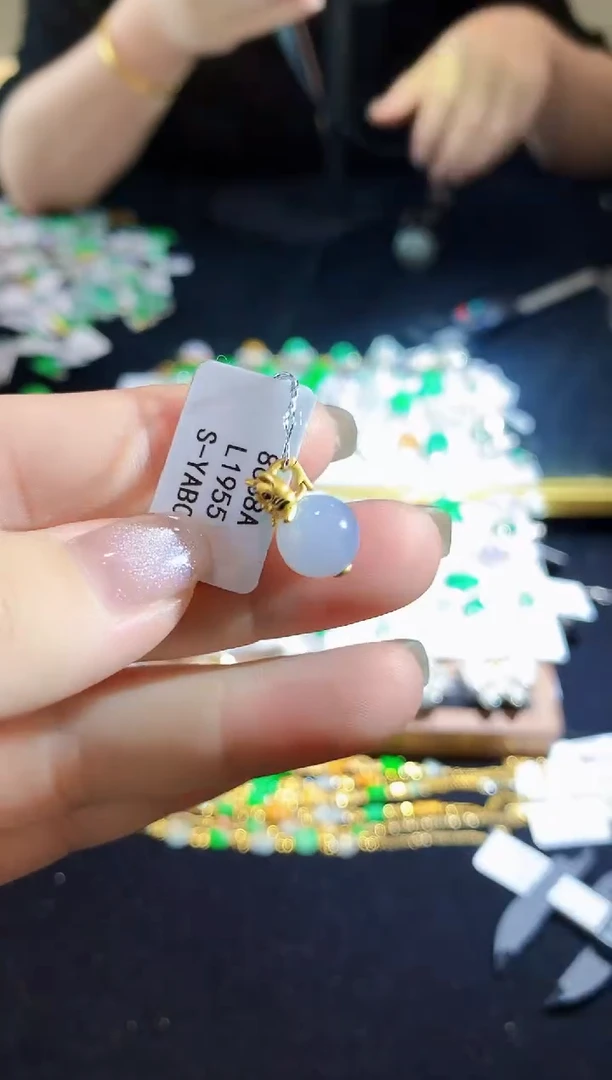 翡翠18K金镶嵌吊坠(不含链)L1955多样性发其一