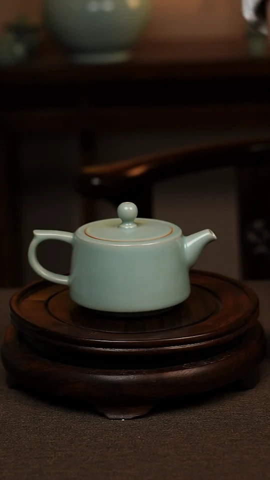 瓷片仿古天青全手工舍得壶200ml 一级 礼盒包装