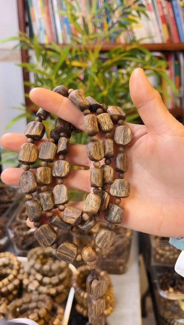 【闪购商品】沉香手串棋楠透顶绿多圈