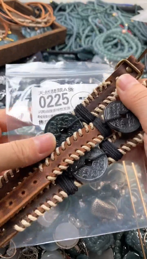 翡翠未镶嵌颈饰多样性发其一0225