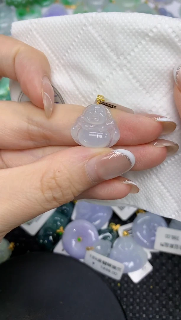 颈饰18K金镶嵌翡翠111111