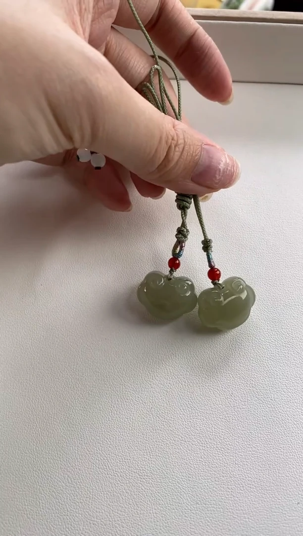 颈饰未镶嵌和田玉如意锁多样性发一件