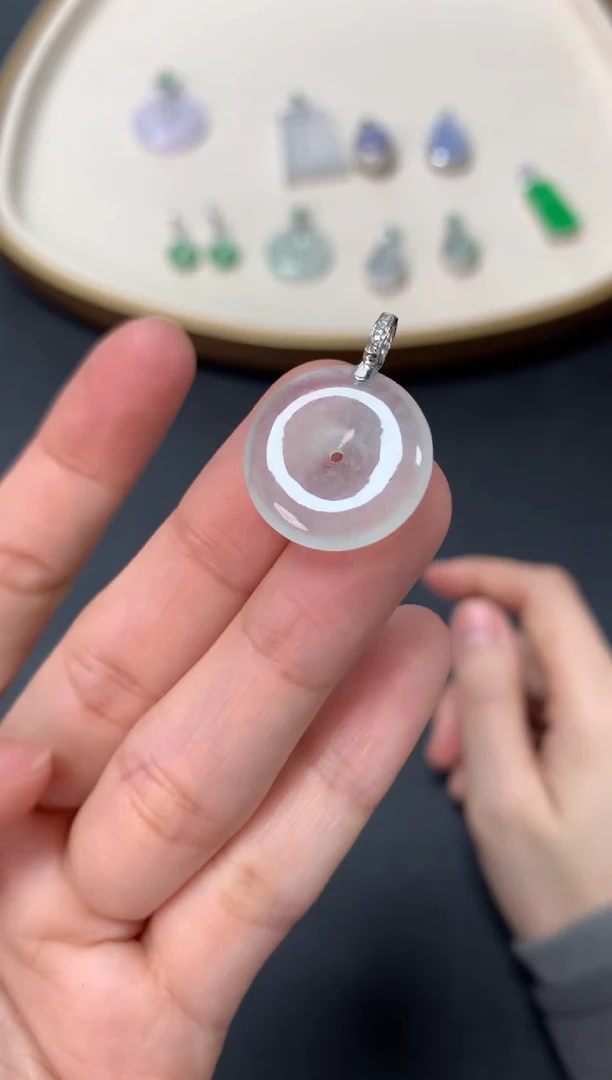 【闪购商品】翡翠吊坠(不含链)18K金镶嵌1980