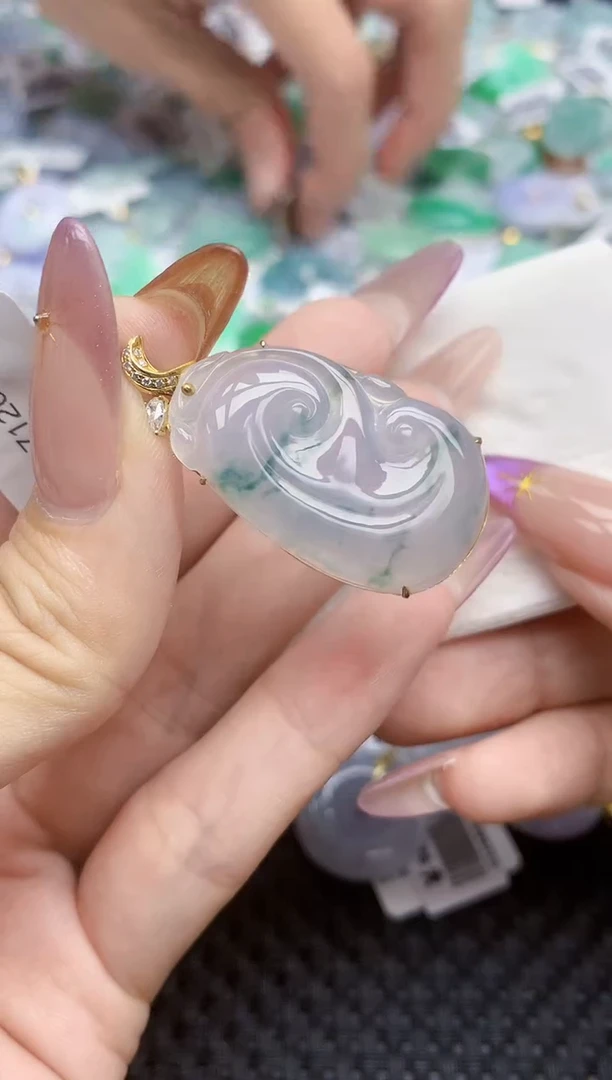 翡翠18K金镶嵌颈饰342   天然翡翠A货  百元以上9米证书费自理