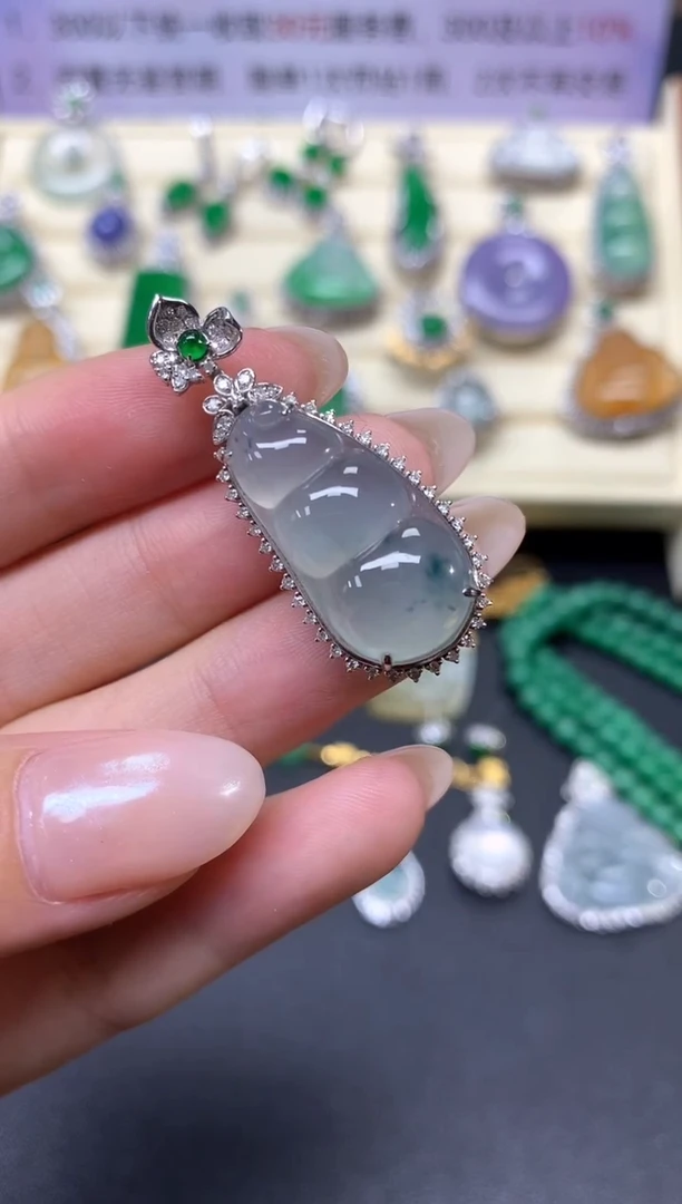 【闪购商品】翡翠吊坠(不含链)18K金镶嵌吊坠|4150+415