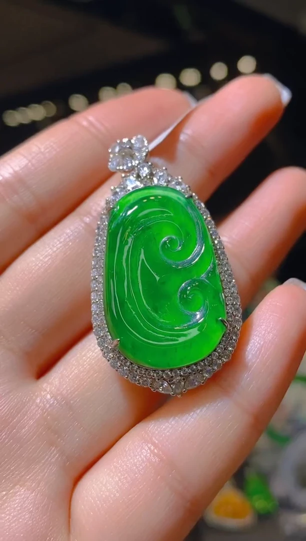 【闪购商品】翡翠吊坠(赠链)银S925镶嵌007（多样性发货）