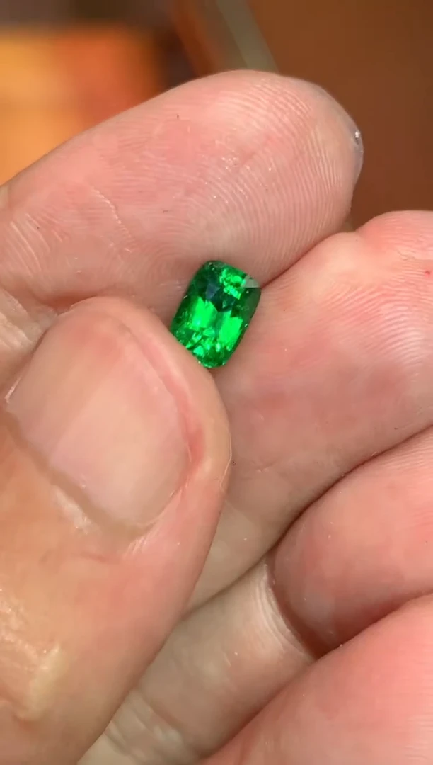 石榴石（沙弗莱）裸石未镶嵌1.01CT