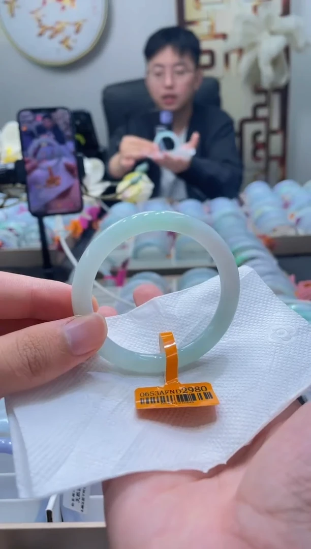 未镶嵌手镯翡翠228-53