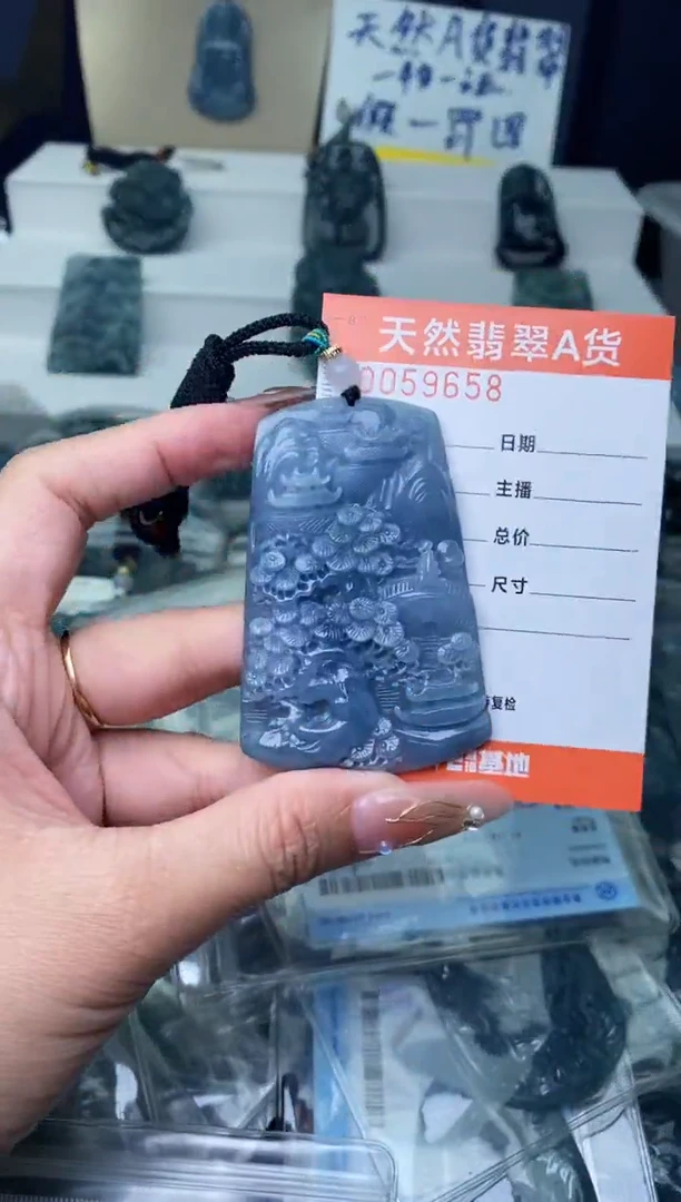 【闪购商品】翡翠颈饰未镶嵌···········