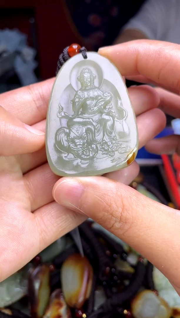 和田玉未镶嵌颈饰1