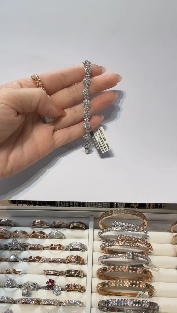 铂Pt950镶嵌实验室培育钻石手链