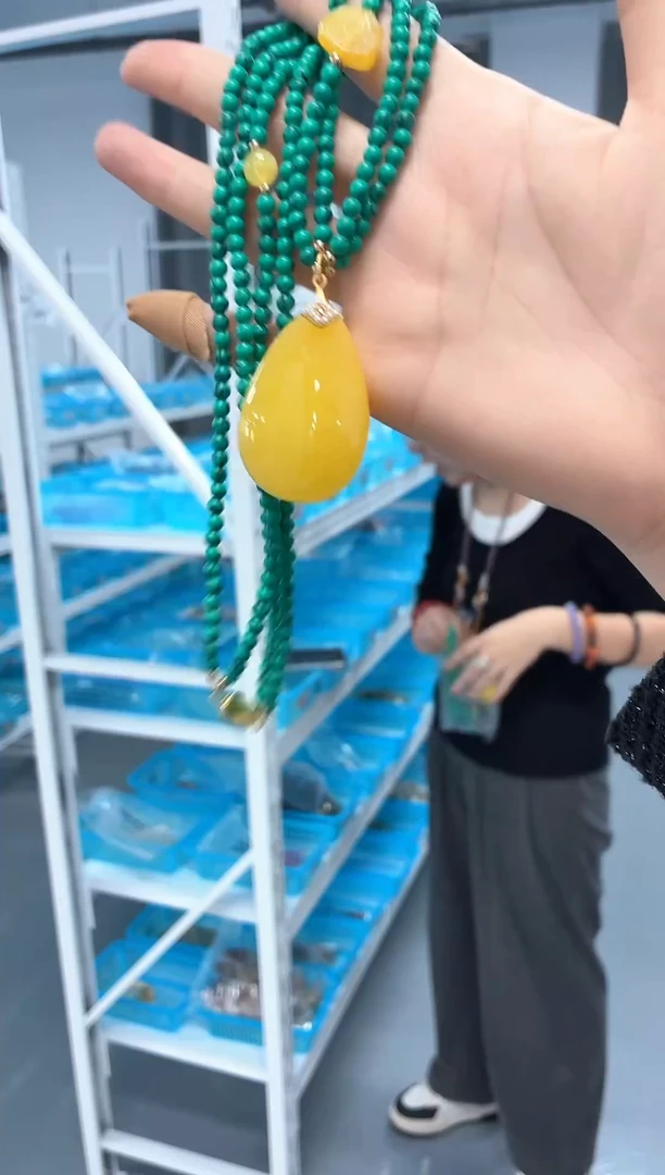 无非金属【慧慧珠宝】高端轻奢耳饰多样性发货HF3122S