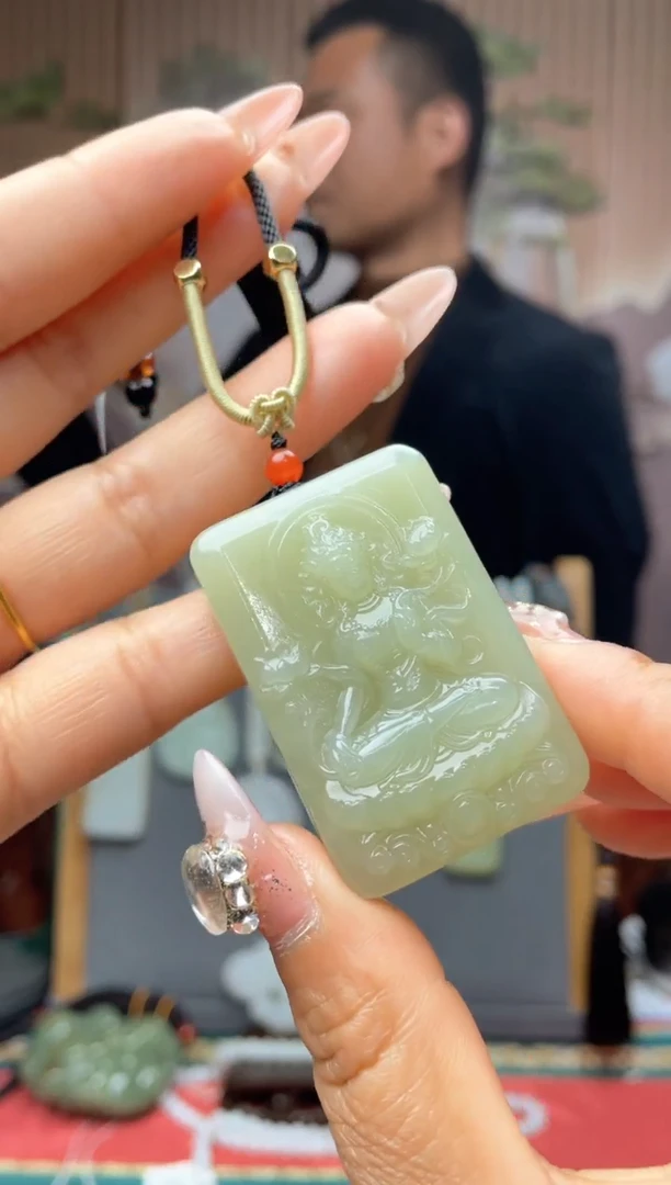 【闪购商品】和田玉颈饰未镶嵌一